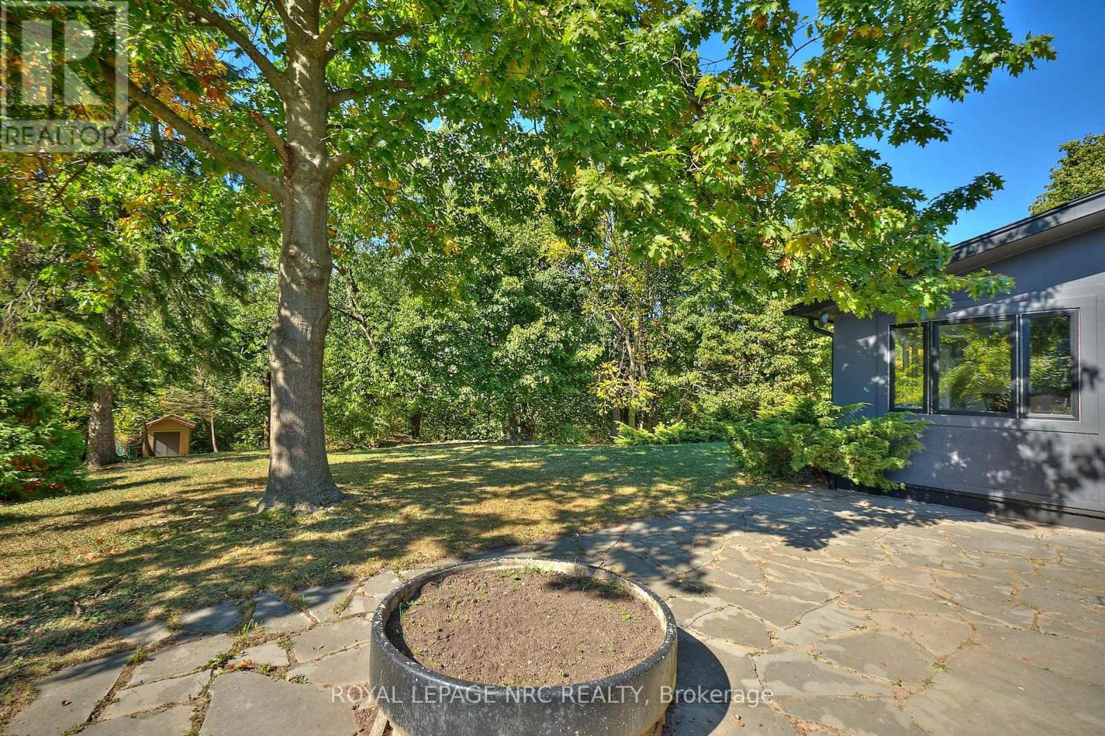 7 Woodmount Drive, St. Catharines, Ontario  L2T 2X8 - Photo 6 - X12462323