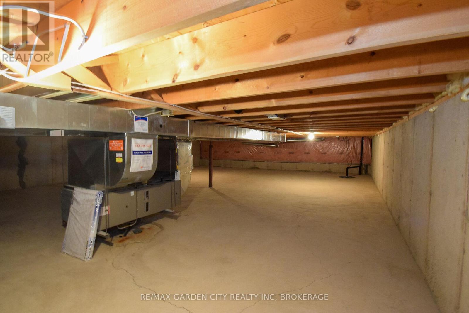 11 - 162 First Street, Welland, Ontario  L3B 4S2 - Photo 27 - X12462344
