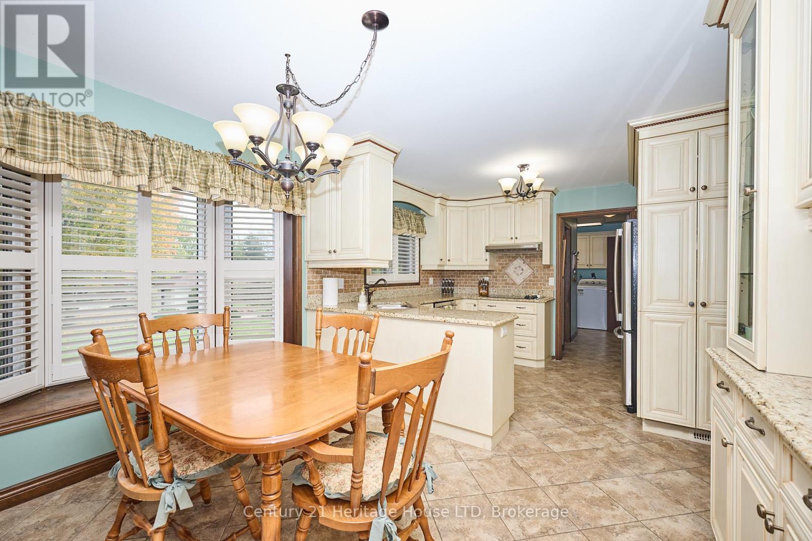 3466 River Trail, Fort Erie, Ontario  L0S 1S0 - Photo 10 - X12462443