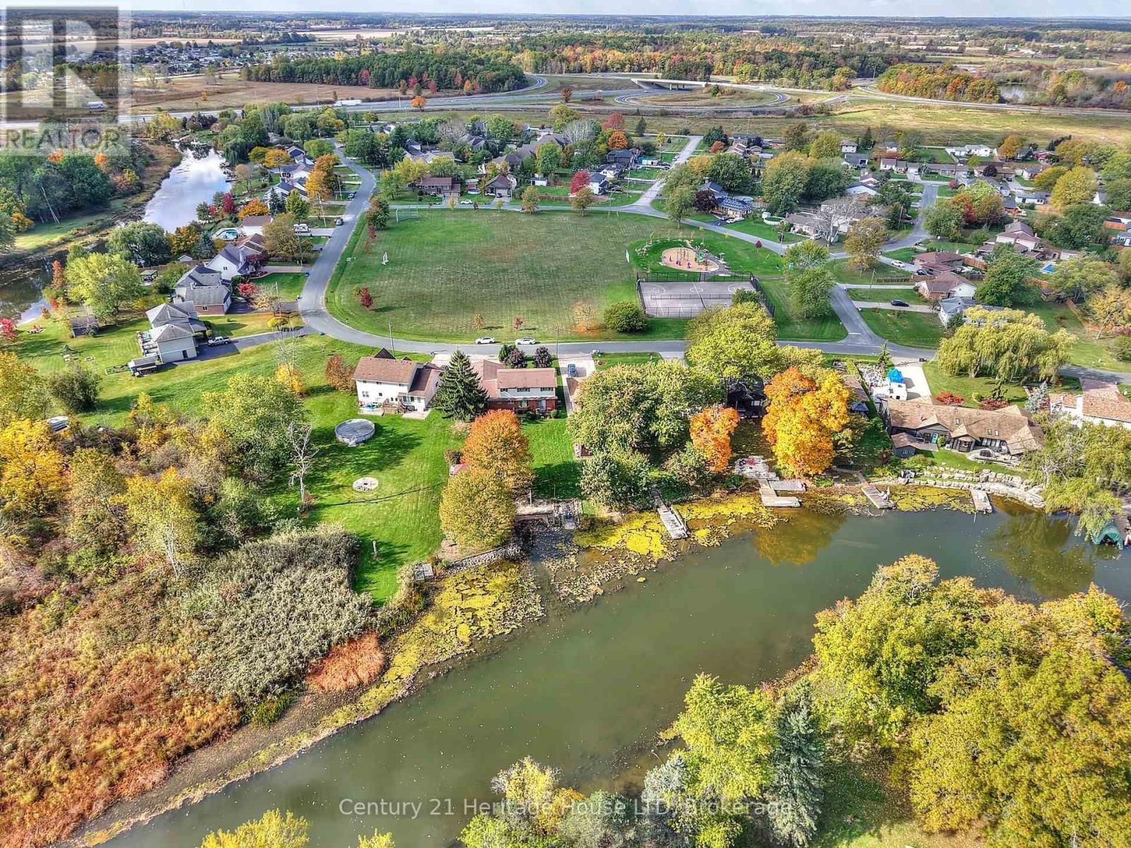 3466 River Trail, Fort Erie, Ontario  L0S 1S0 - Photo 44 - X12462443