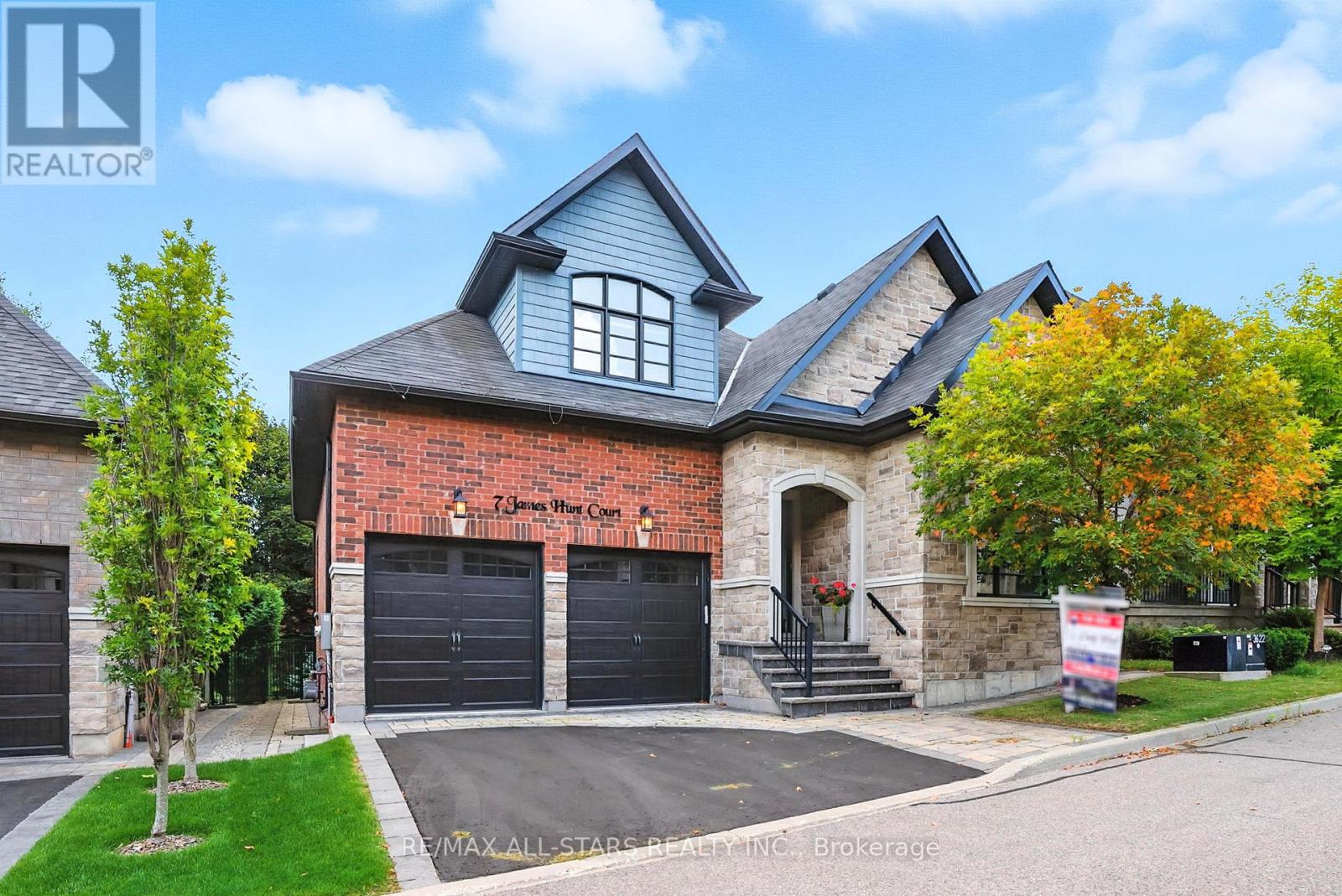 7 Os James Hunt Court, Uxbridge, Ontario  L9P 0E3 - Photo 1 - N12462219