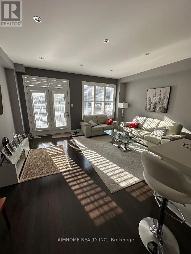 18 Bristlewood Crescent, Vaughan, Ontario  L4J 0H4 - Photo 10 - N12462220