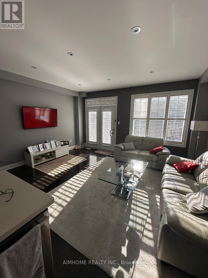 18 Bristlewood Crescent, Vaughan, Ontario  L4J 0H4 - Photo 11 - N12462220