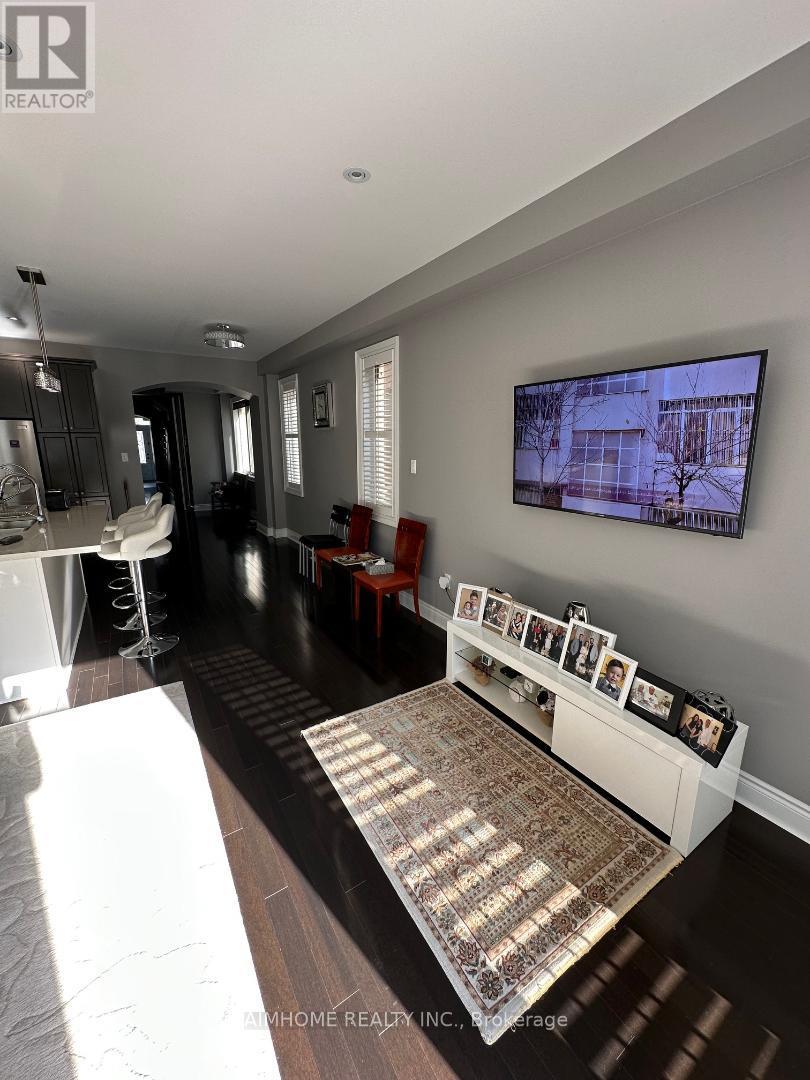 18 Bristlewood Crescent, Vaughan, Ontario  L4J 0H4 - Photo 12 - N12462220