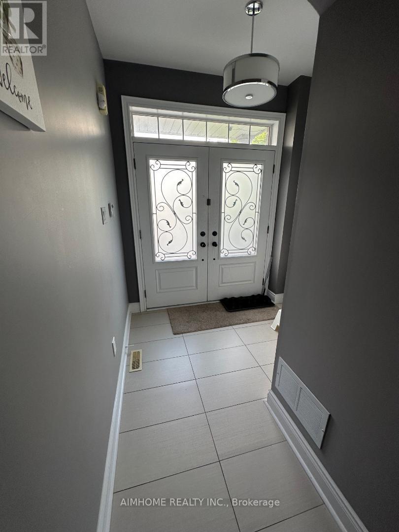 18 Bristlewood Crescent, Vaughan, Ontario  L4J 0H4 - Photo 3 - N12462220
