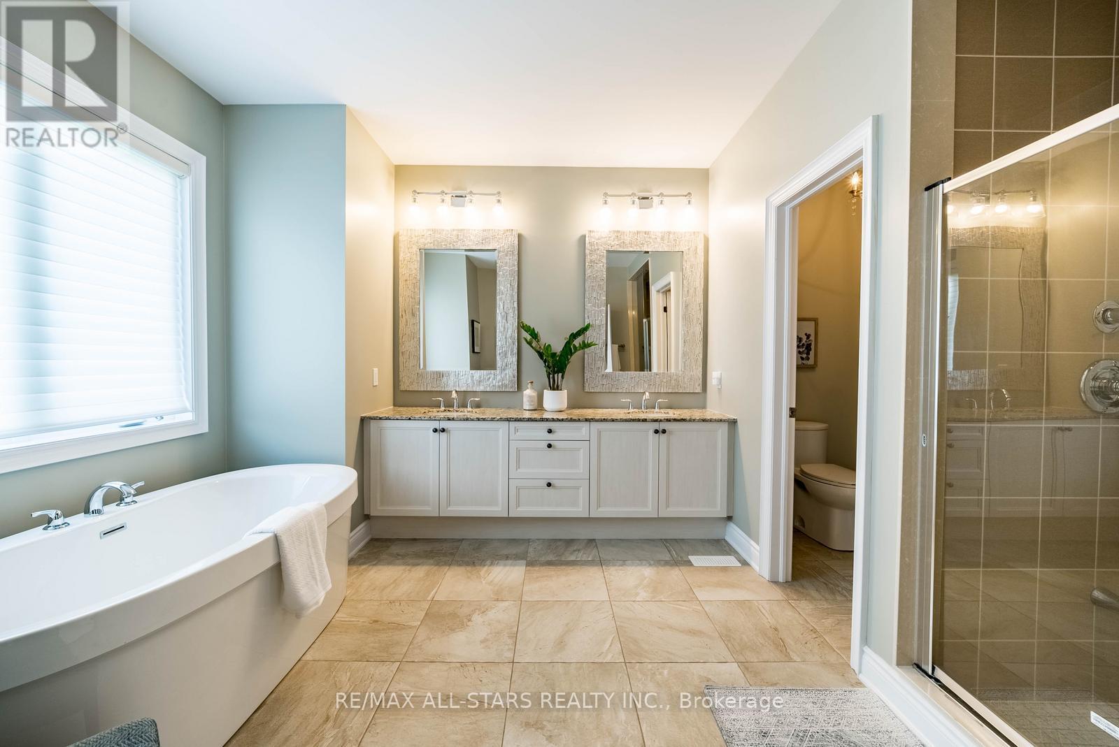 35 Somer Rumm Court, Whitchurch-Stouffville, Ontario  L4A 1X8 - Photo 34 - N12462258