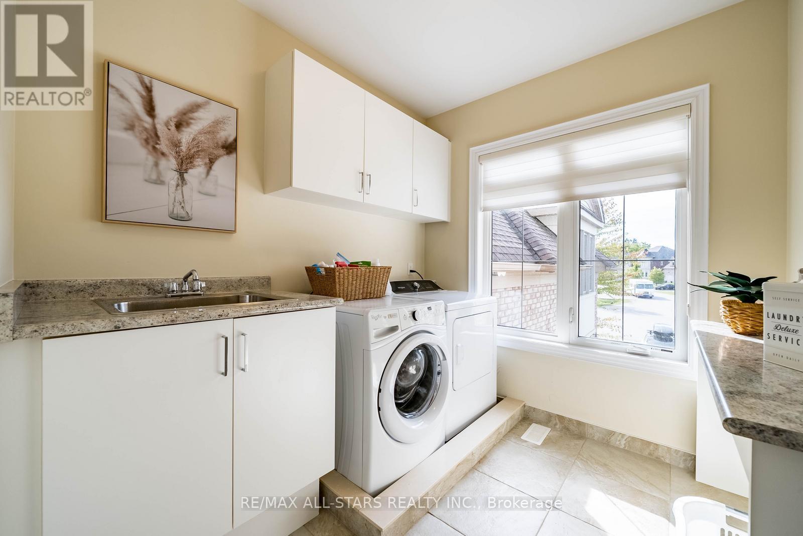 35 Somer Rumm Court, Whitchurch-Stouffville, Ontario  L4A 1X8 - Photo 36 - N12462258