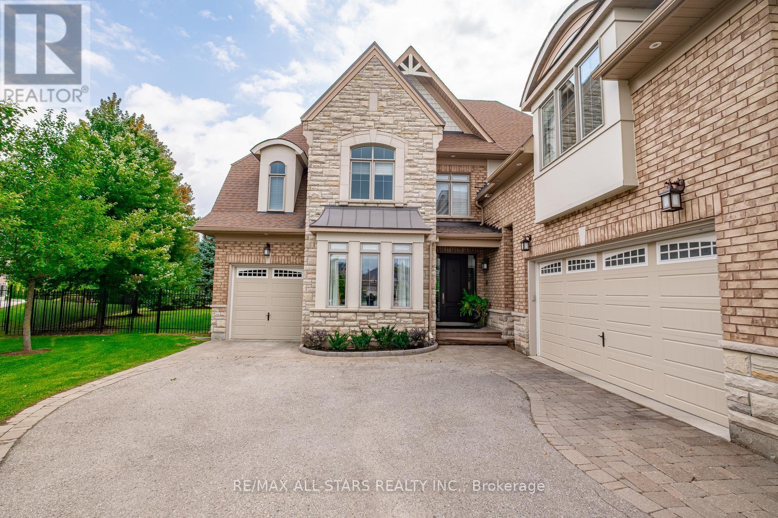35 Somer Rumm Court, Whitchurch-Stouffville, Ontario  L4A 1X8 - Photo 4 - N12462258
