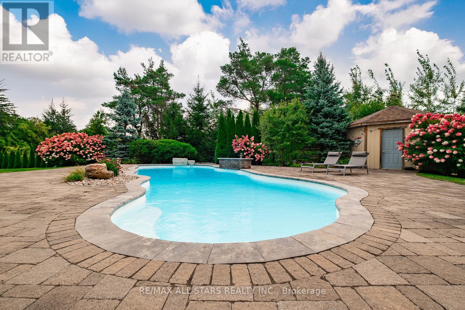 35 Somer Rumm Court, Whitchurch-Stouffville, Ontario  L4A 1X8 - Photo 43 - N12462258