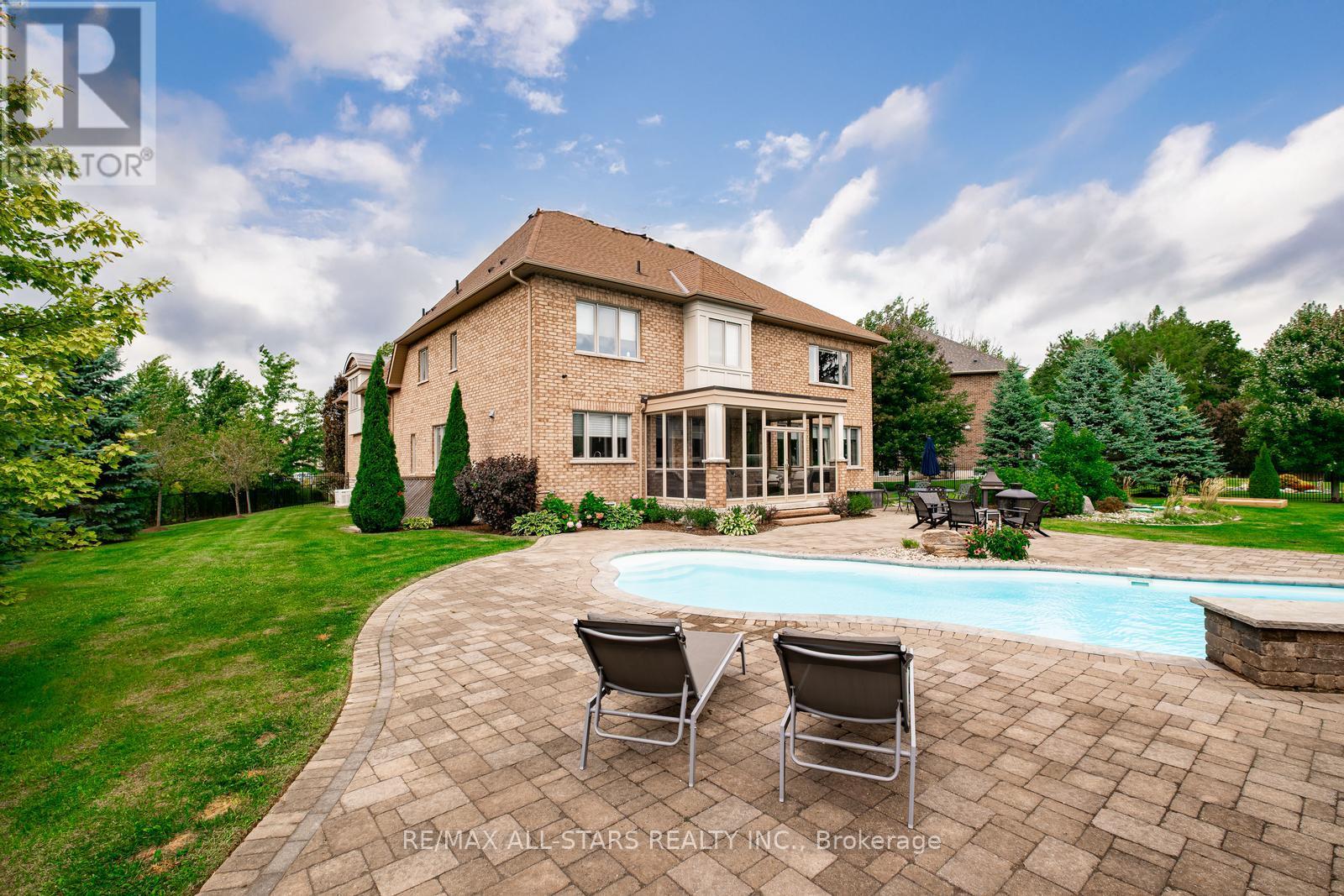 35 Somer Rumm Court, Whitchurch-Stouffville, Ontario  L4A 1X8 - Photo 45 - N12462258