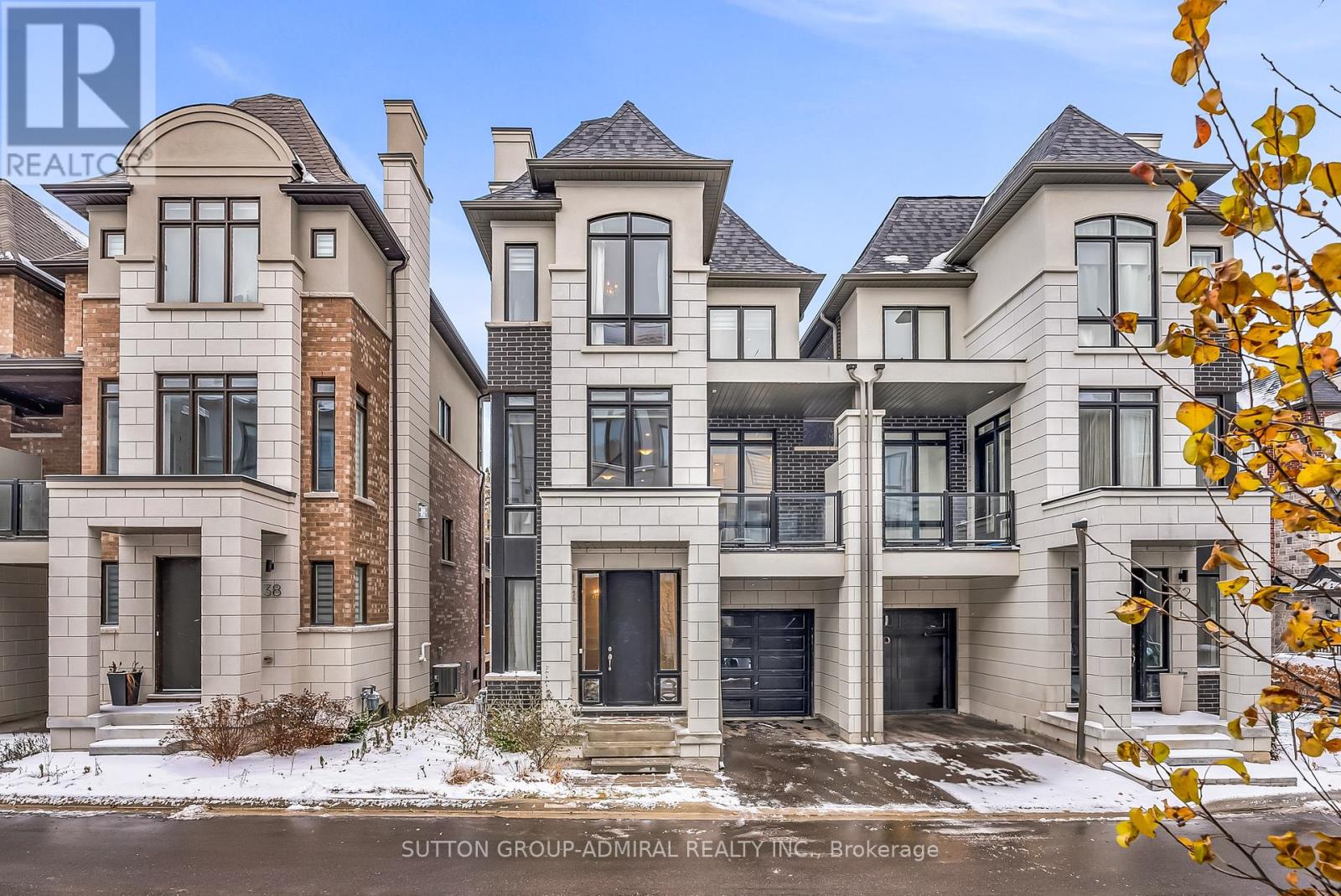 34 Globemaster Lane S, Richmond Hill, Ontario  L4E 1H4 - Photo 1 - N12462270