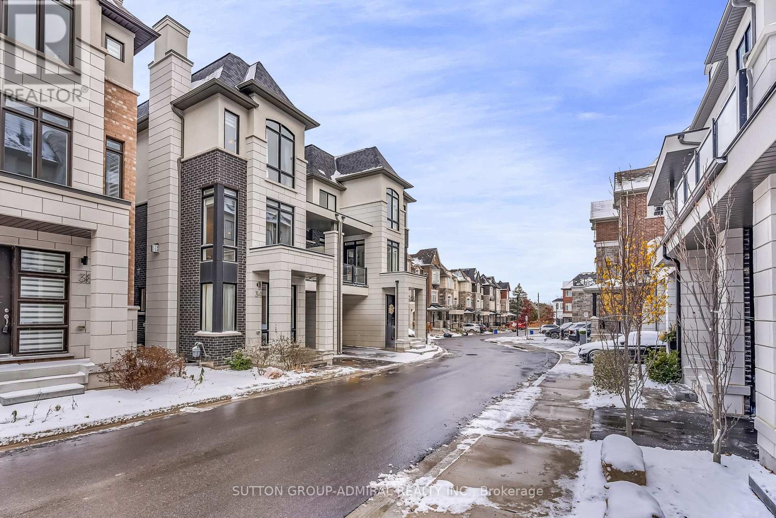 34 Globemaster Lane S, Richmond Hill, Ontario  L4E 1H4 - Photo 3 - N12462270