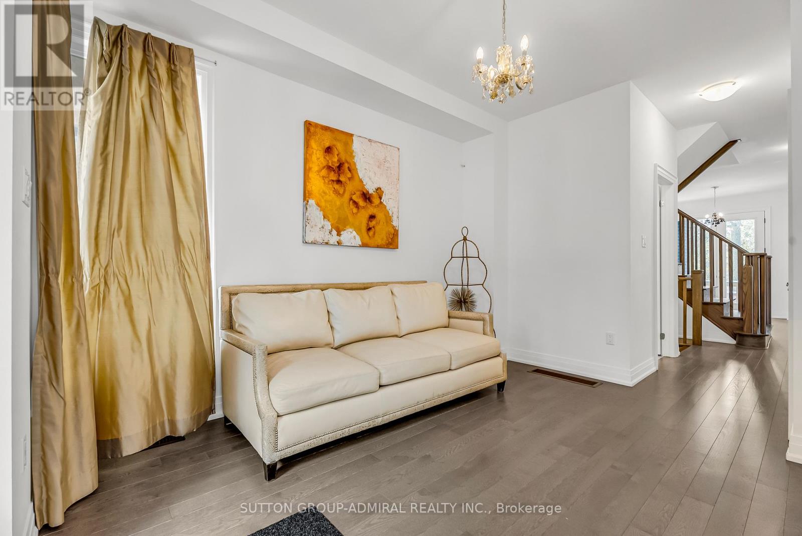 34 Globemaster Lane S, Richmond Hill, Ontario  L4E 1H4 - Photo 6 - N12462270