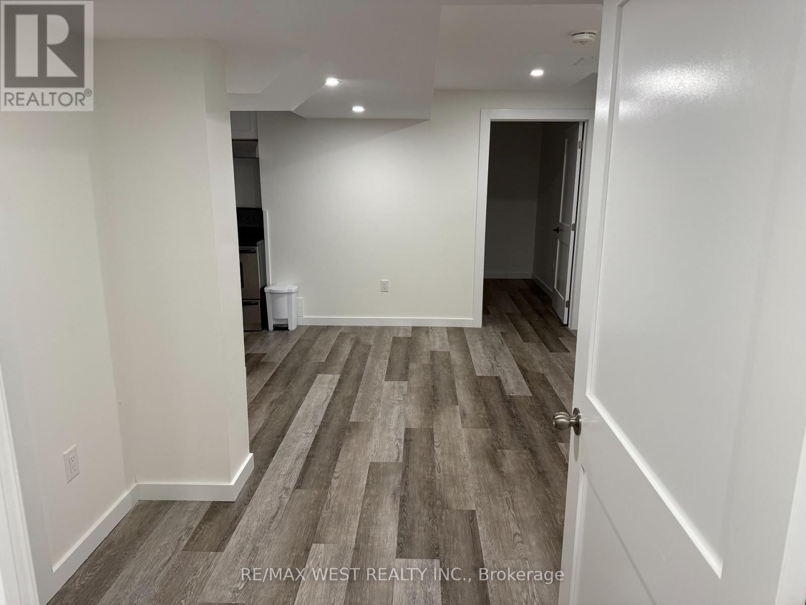 Lower - 82 Mediterra Drive, Vaughan, Ontario  L4H 3B9 - Photo 3 - N12462272