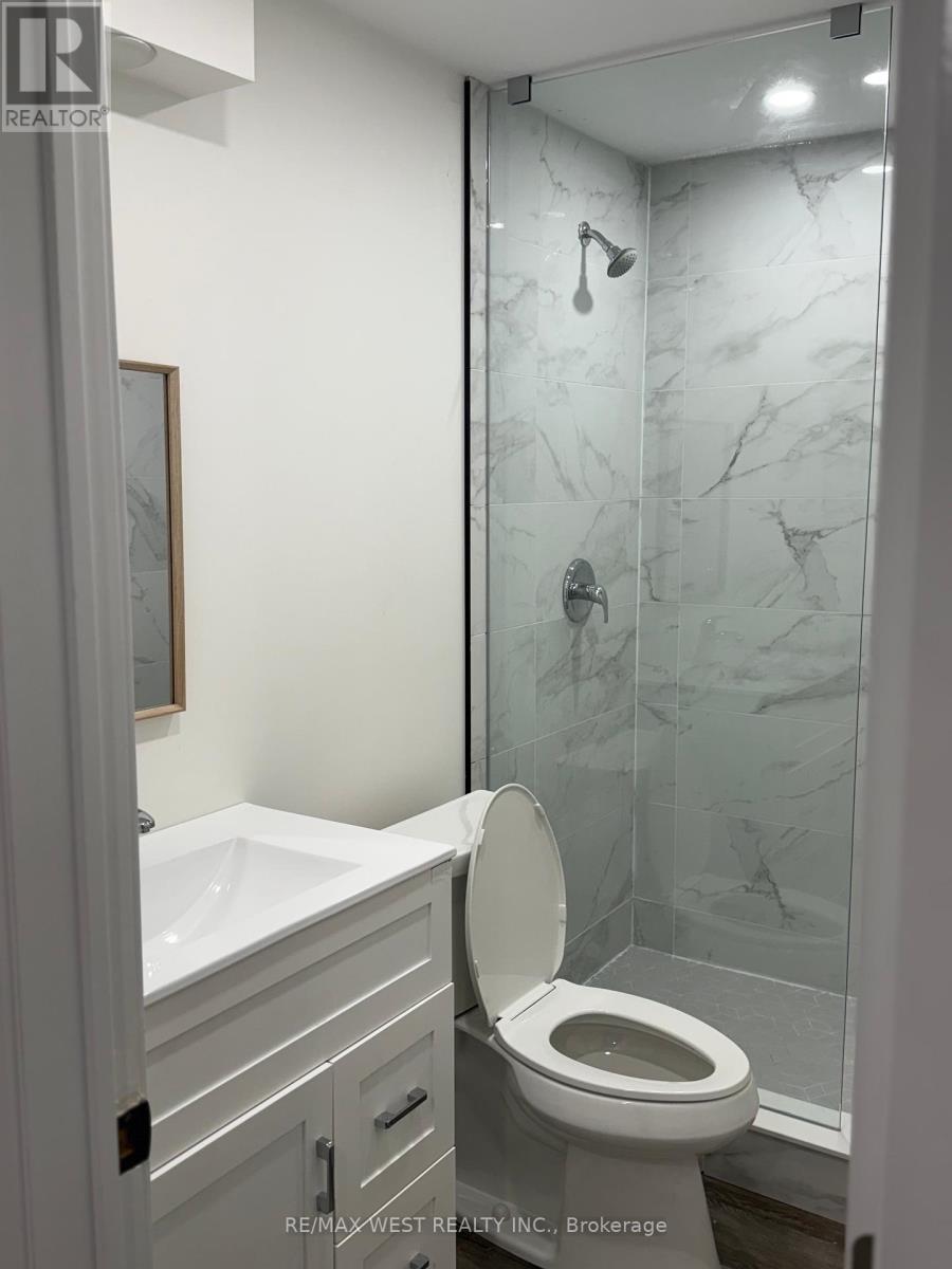 Lower - 82 Mediterra Drive, Vaughan, Ontario  L4H 3B9 - Photo 6 - N12462272