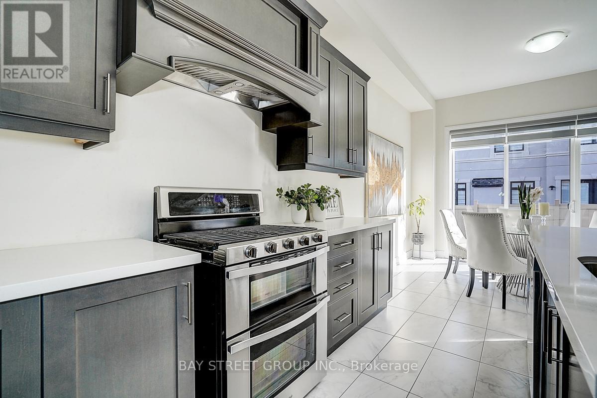 50 Botelho Circle W, Aurora, Ontario  L4G 7Y0 - Photo 22 - N12462274