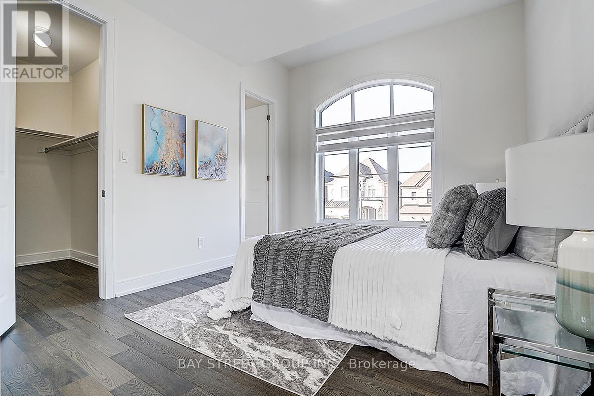 50 Botelho Circle W, Aurora, Ontario  L4G 7Y0 - Photo 41 - N12462274