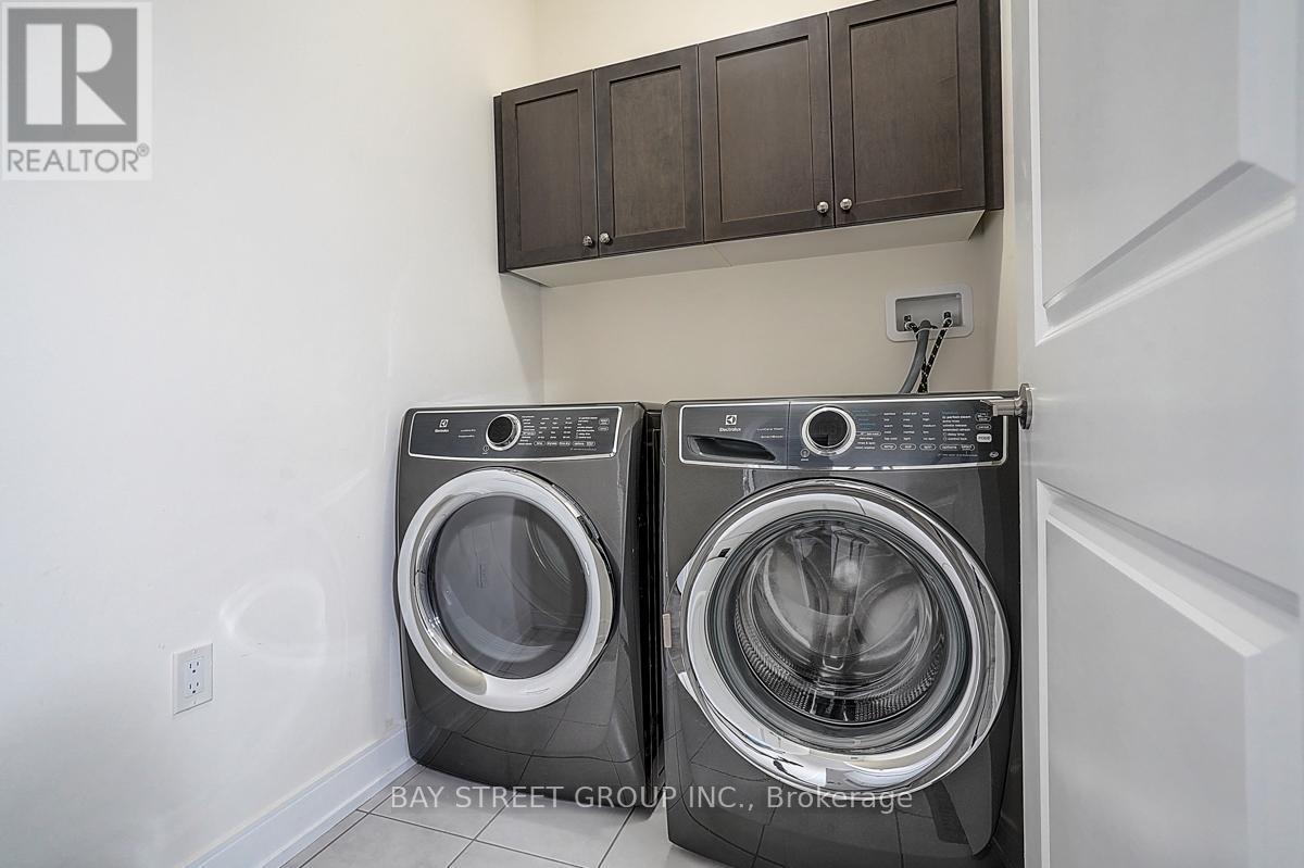 50 Botelho Circle W, Aurora, Ontario  L4G 7Y0 - Photo 43 - N12462274