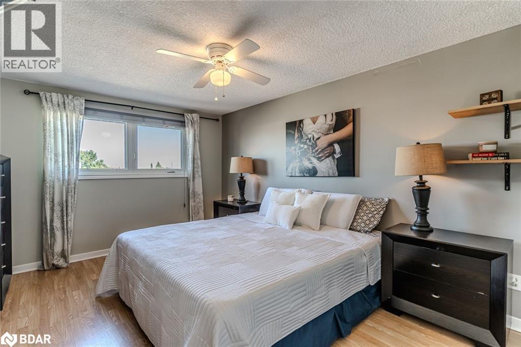 51 Robin Court, Barrie, Ontario  L4M 5L9 - Photo 6 - 40778697
