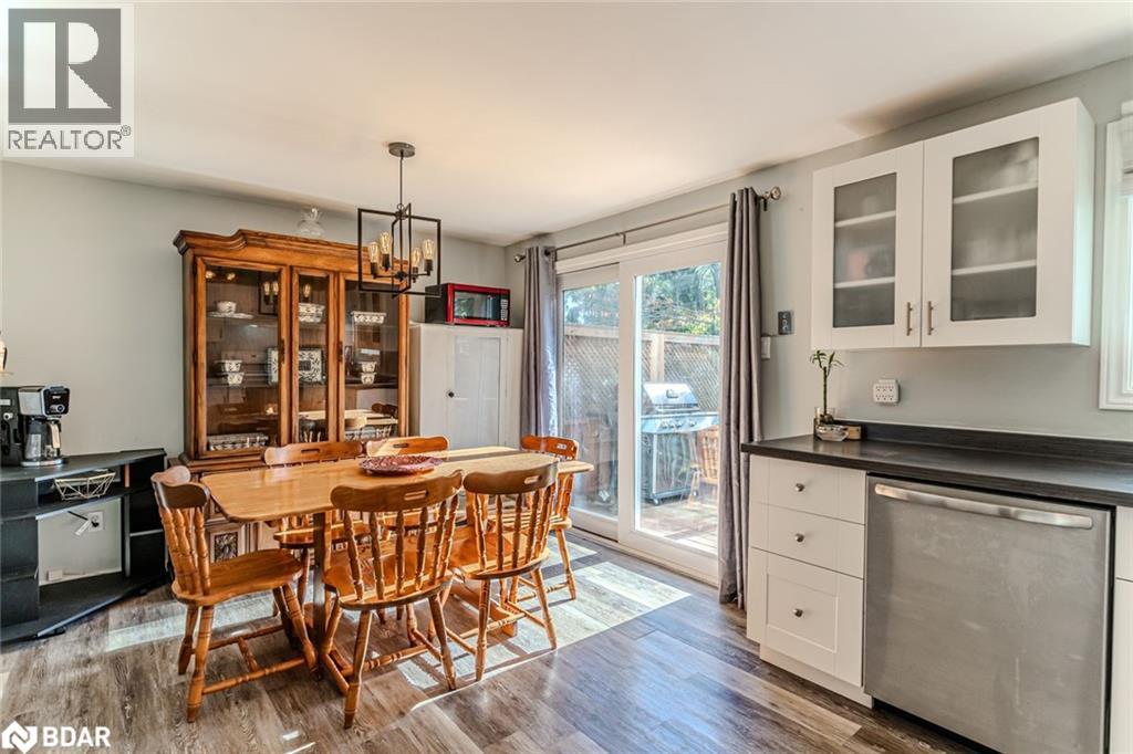 51 Robin Court, Barrie, Ontario  L4M 5L9 - Photo 5 - 40778697