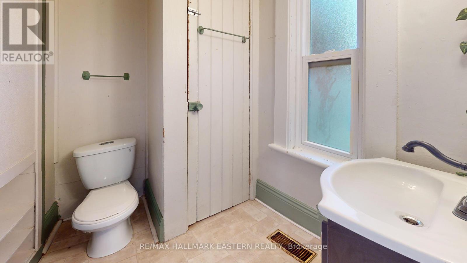 655 George Street N, Peterborough, Ontario  K9H 3S7 - Photo 6 - X12462317