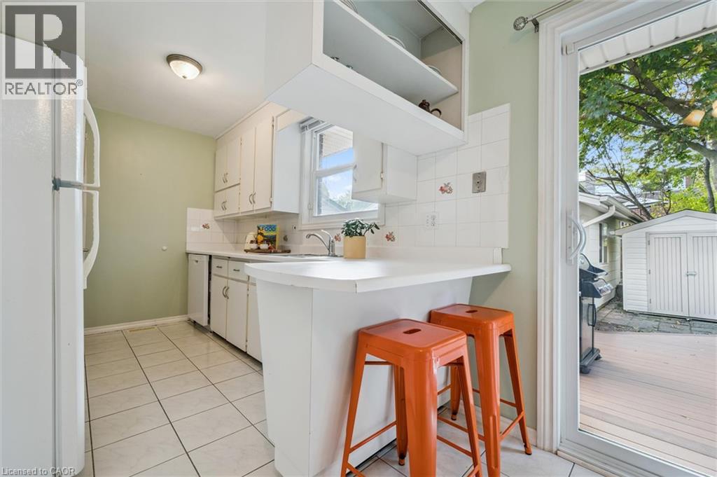 521 Glen Forrest Boulevard, Waterloo, Ontario  N2L 4H9 - Photo 14 - 40777606