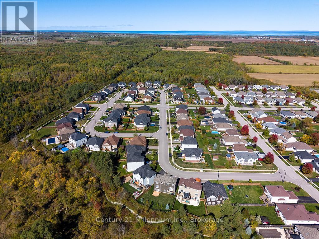 204 Lia Drive, Clearview, Ontario  L0M 1S0 - Photo 41 - S12462424