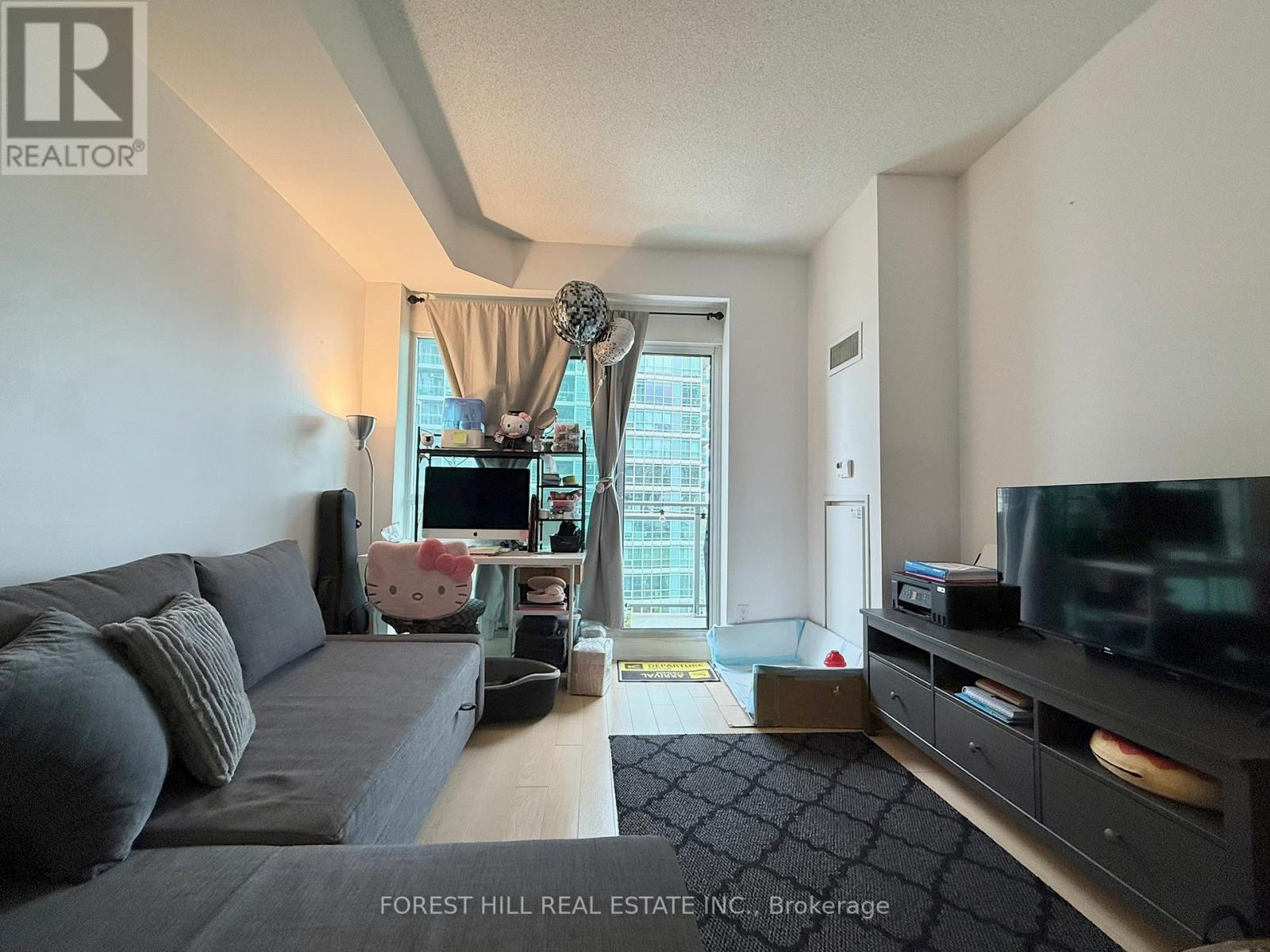 1334 - 165 Legion Road N, Toronto, Ontario  M8Y 0B3 - Photo 6 - W12462201