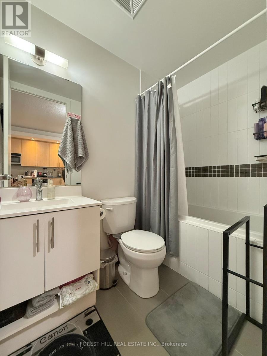 1334 - 165 Legion Road N, Toronto, Ontario  M8Y 0B3 - Photo 9 - W12462201