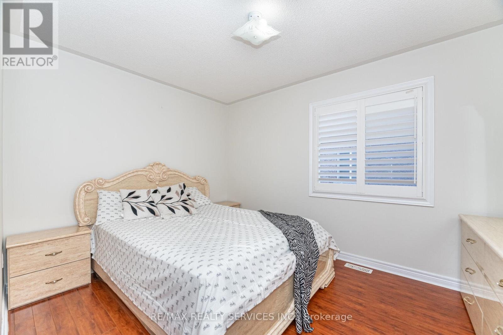 7 Blue Diamond Drive, Brampton, Ontario  L6S 6J1 - Photo 30 - W12462259