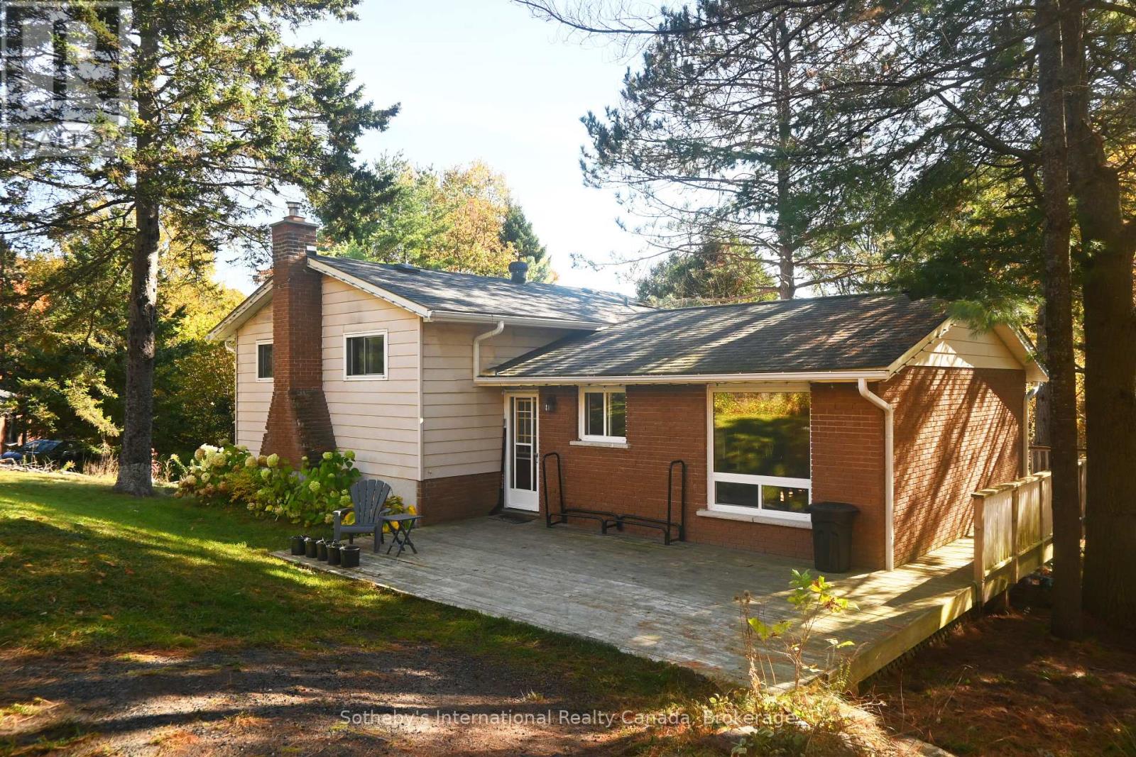 6 Pleasantview Drive, Mcdougall, Ontario  P2A 2W9 - Photo 1 - X12462432