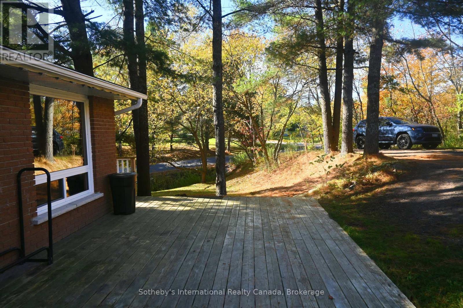 6 Pleasantview Drive, Mcdougall, Ontario  P2A 2W9 - Photo 2 - X12462432