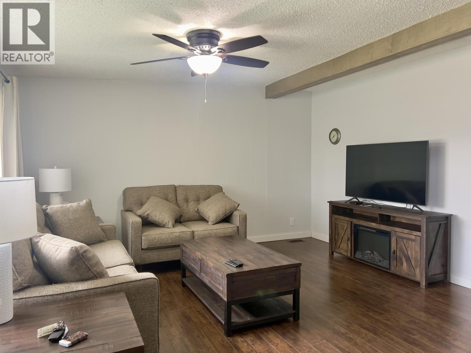 10 Bayer Street, Kitimat, British Columbia  V8C 2J9 - Photo 2 - R3058531