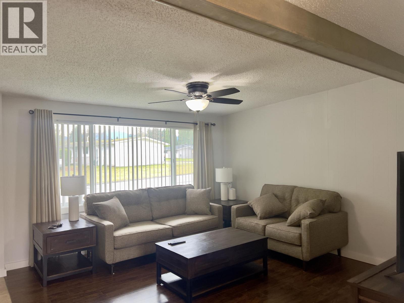 10 Bayer Street, Kitimat, British Columbia  V8C 2J9 - Photo 3 - R3058531