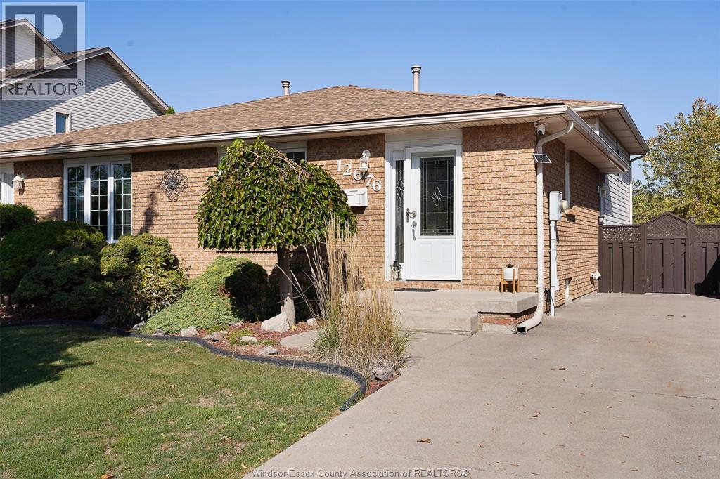 MLS# 25026116: 12676 HORWOOD, Tecumseh, Canada