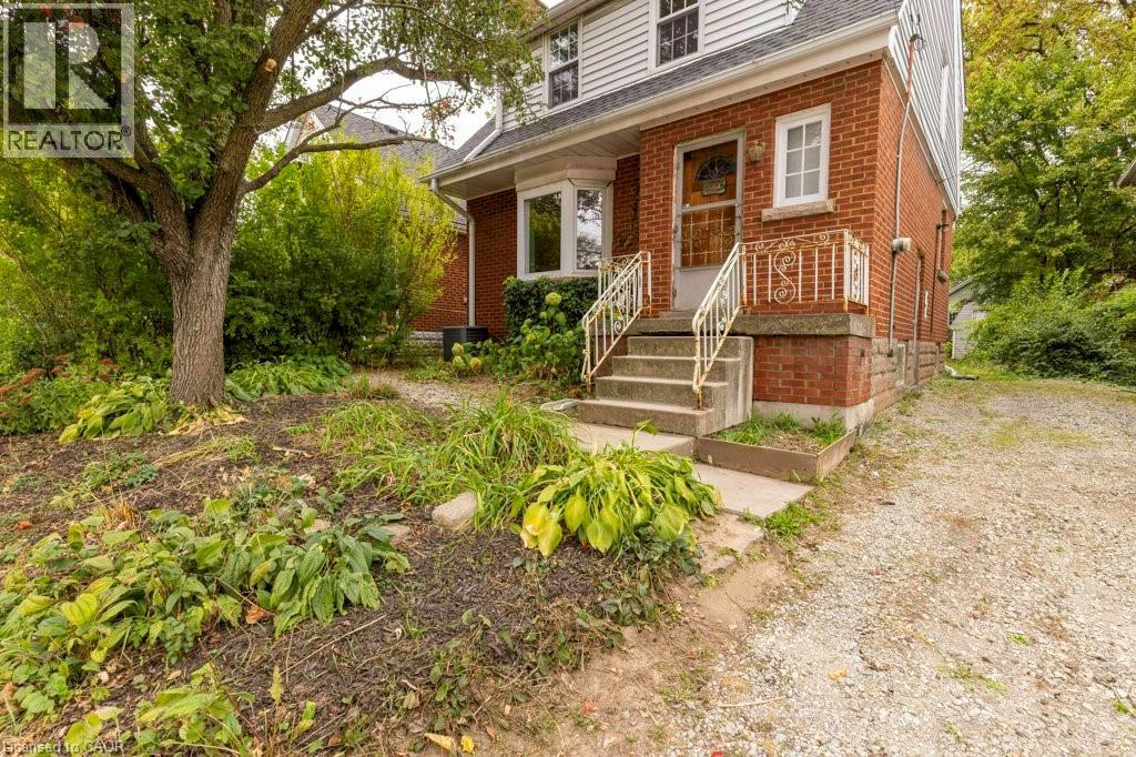 144 Whitney Avenue, Hamilton, Ontario  L8S 2G7 - Photo 1 - 40779025