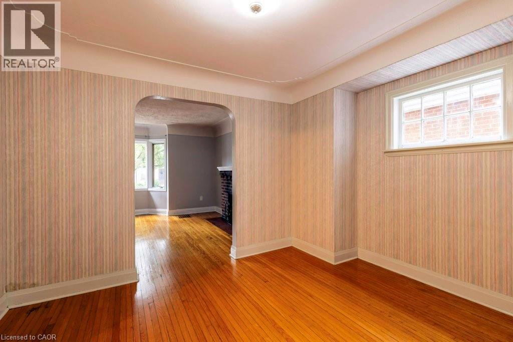 144 Whitney Avenue, Hamilton, Ontario  L8S 2G7 - Photo 7 - 40779025