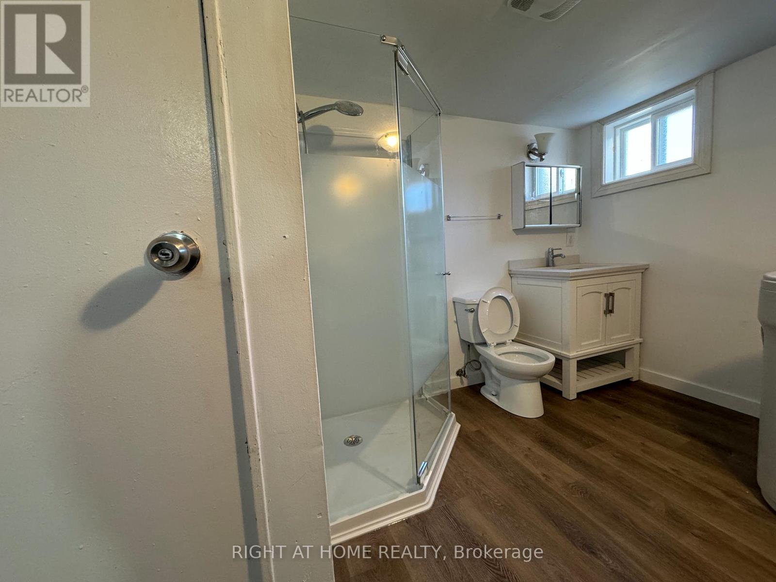 Lower - 950 Queens Boulevard, Kitchener, Ontario  N2M 1B4 - Photo 15 - X12462209