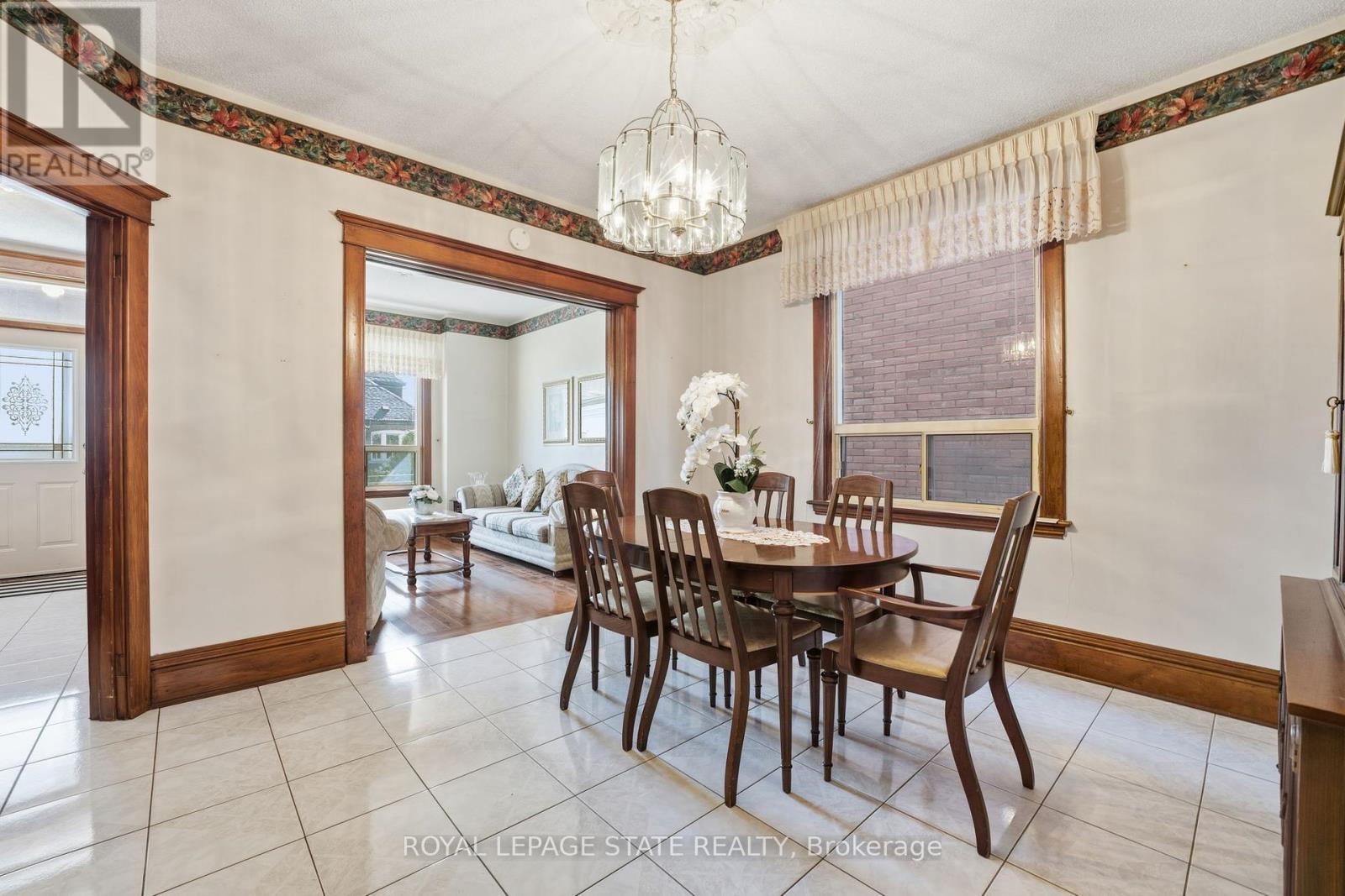 411 Catharine Street N, Hamilton, Ontario  L8L 4T7 - Photo 6 - X12462211