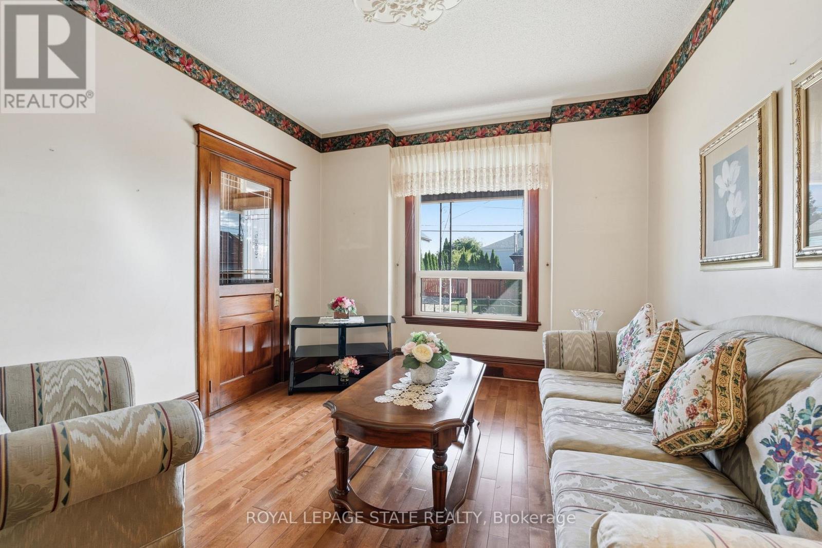 411 Catharine Street N, Hamilton, Ontario  L8L 4T7 - Photo 7 - X12462211