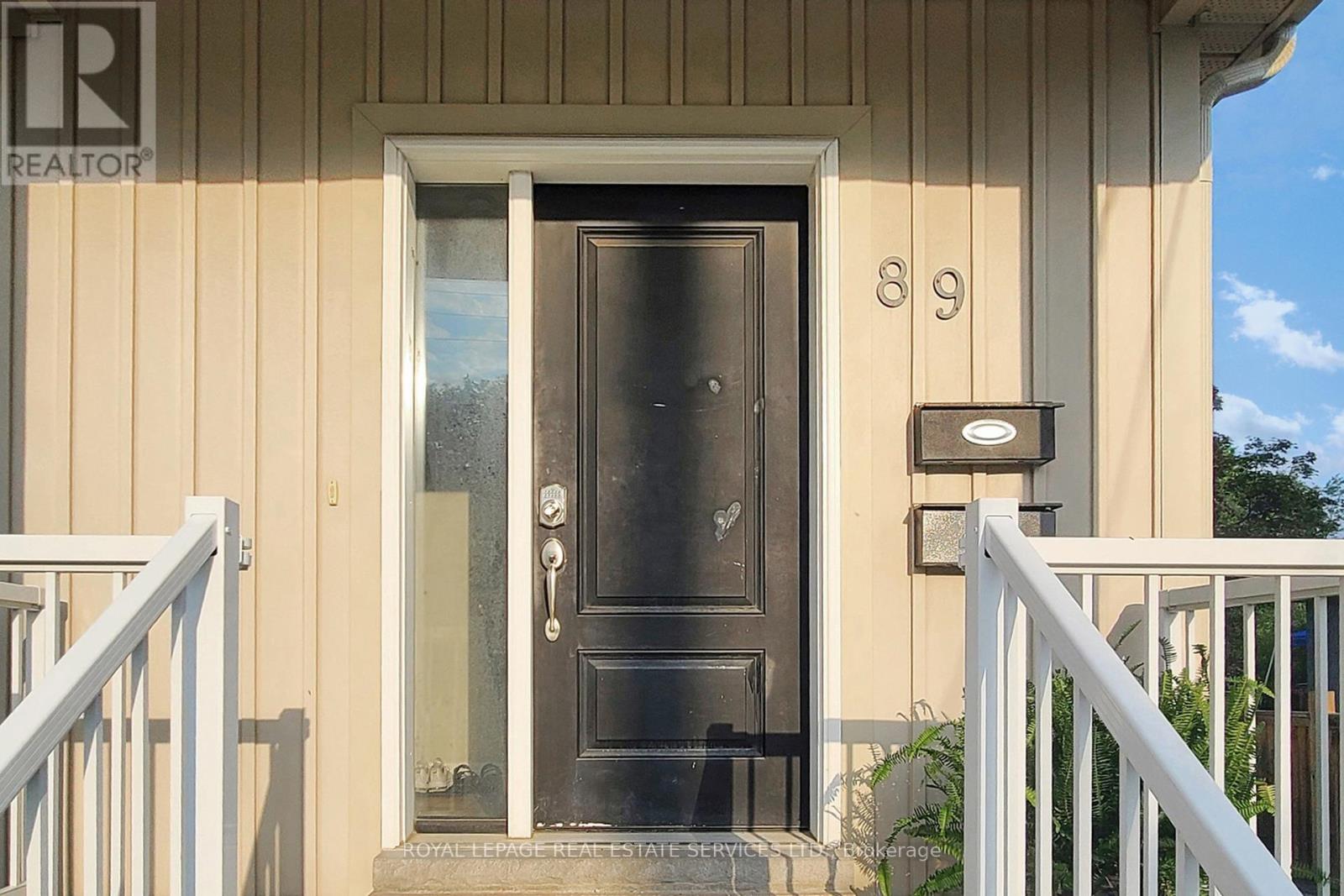 89 Louth Street, St. Catharines, Ontario  L2S 2T7 - Photo 3 - X12462233