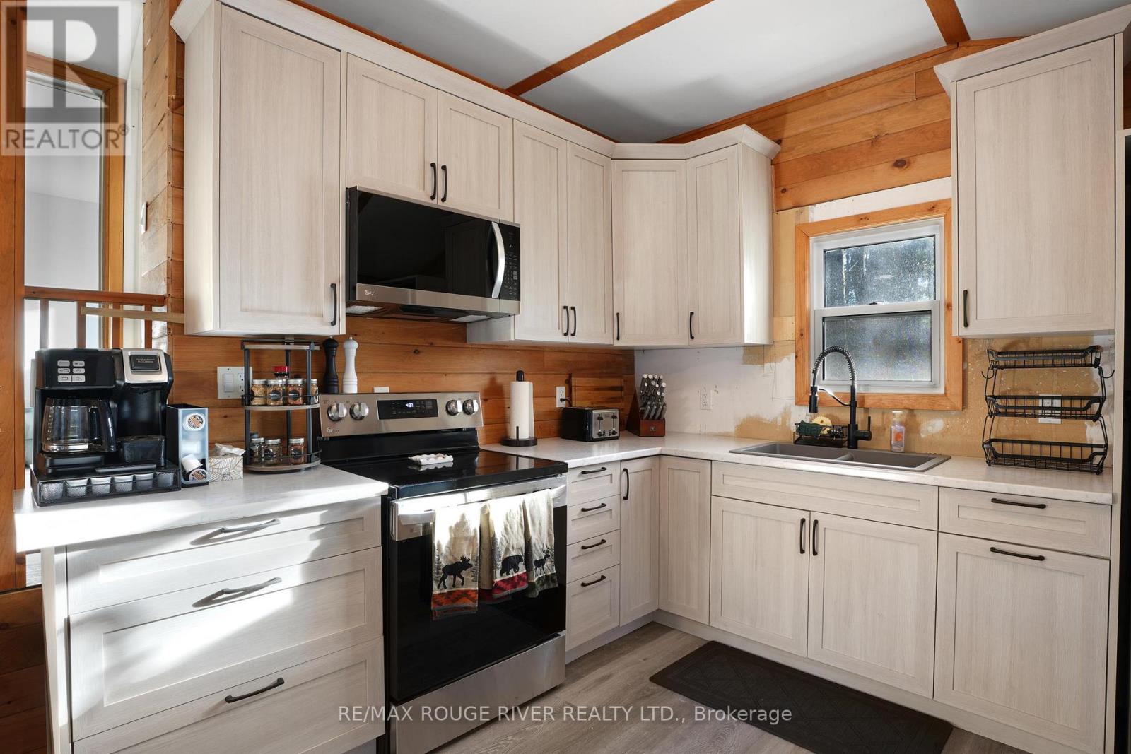 23 Egan Lane, Bancroft, Ontario  K0L 2L0 - Photo 26 - X12462256