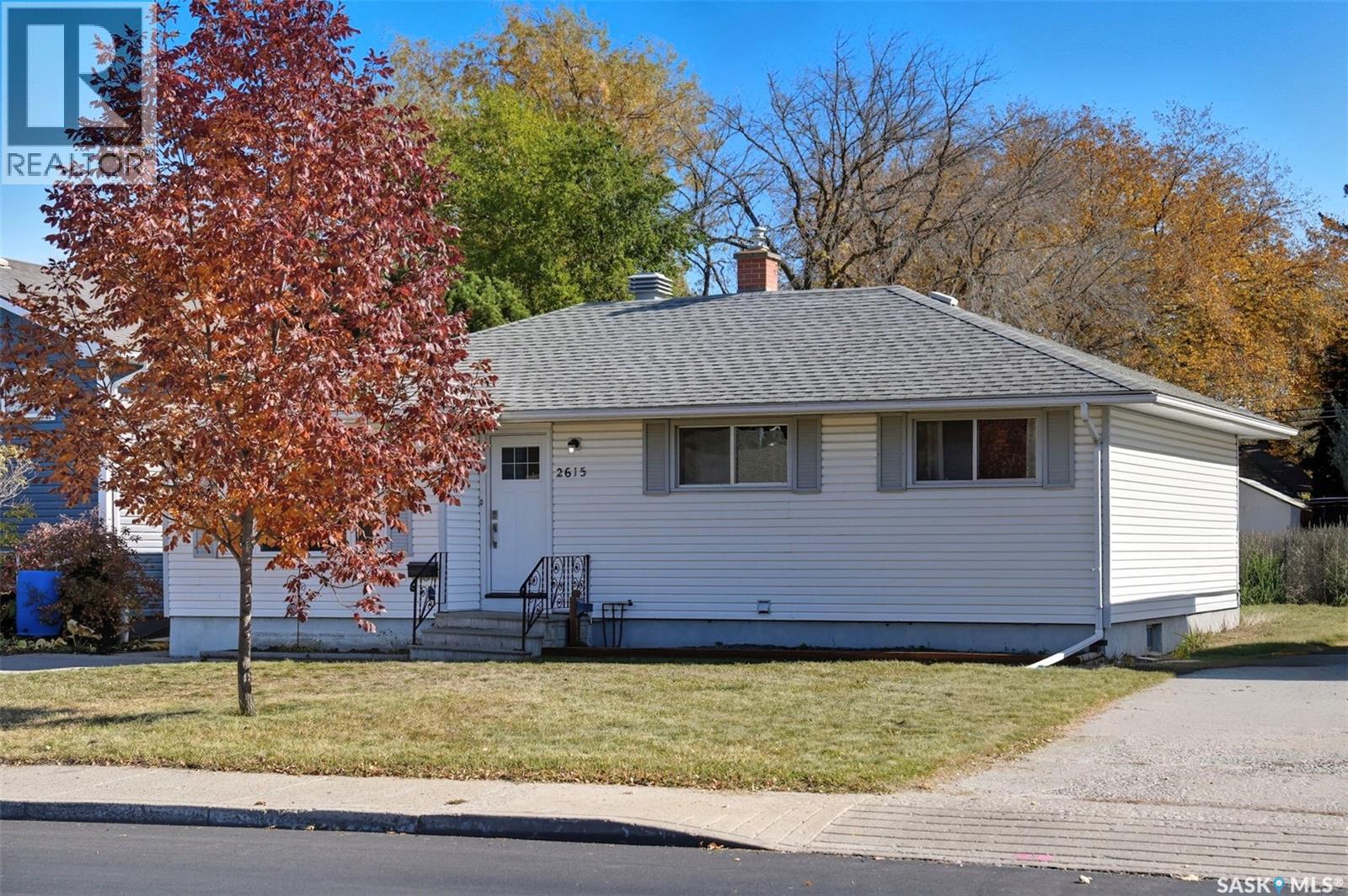 2615 Haultain Avenue, Saskatoon, Saskatchewan  S7J 1R5 - Photo 2 - SK020833