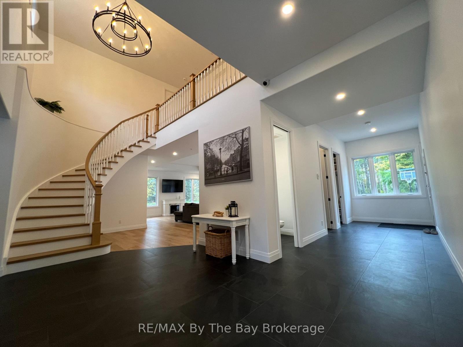 7881 Poplar Road, Clearview, Ontario  L9Y 5N4 - Photo 6 - S12452609
