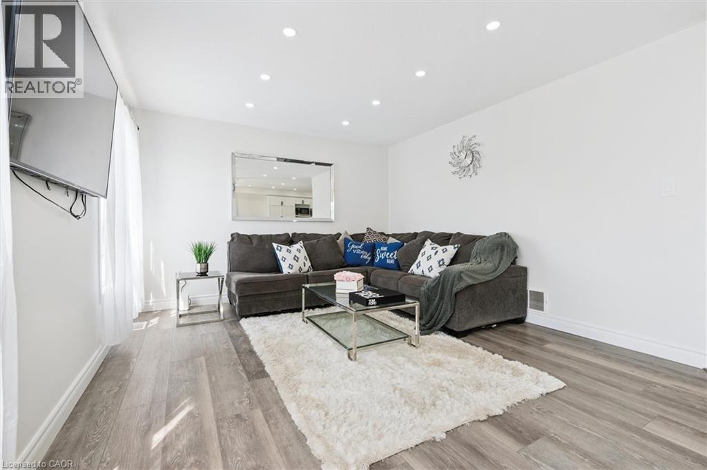 733 Karlsfeld Road, Waterloo, Ontario  N2T 2W4 - Photo 11 - 40757586