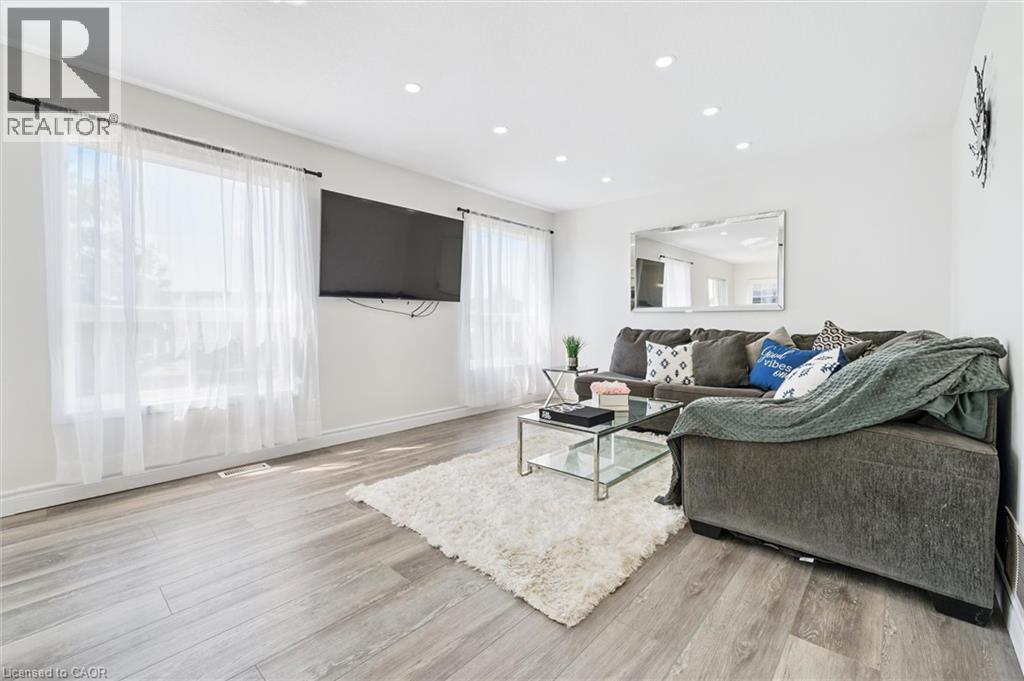 733 Karlsfeld Road, Waterloo, Ontario  N2T 2W4 - Photo 10 - 40757586