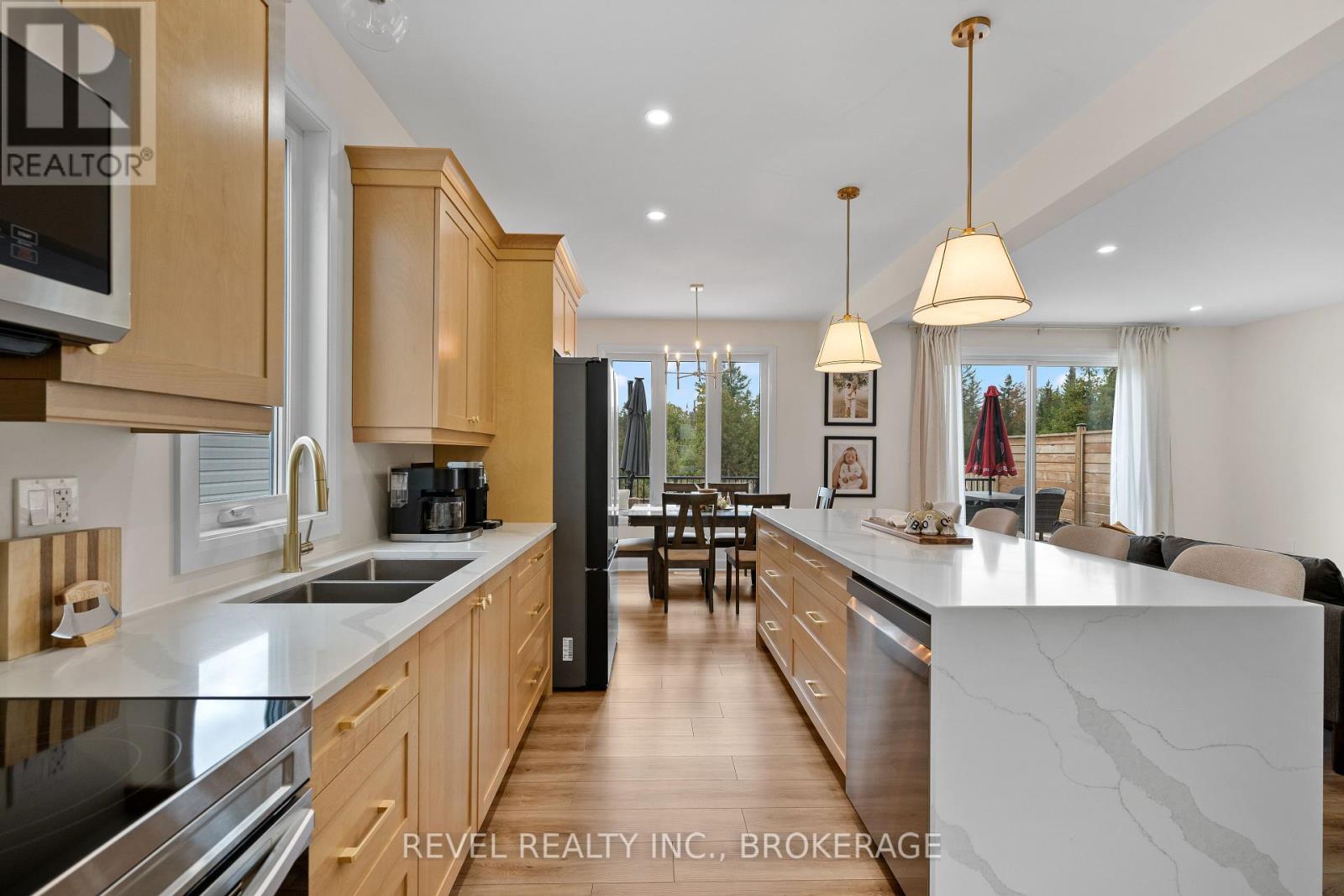 121 Creighton Drive, Loyalist (Lennox And Addington - South), Ontario  K0H 2H0 - Photo 10 - X12462524