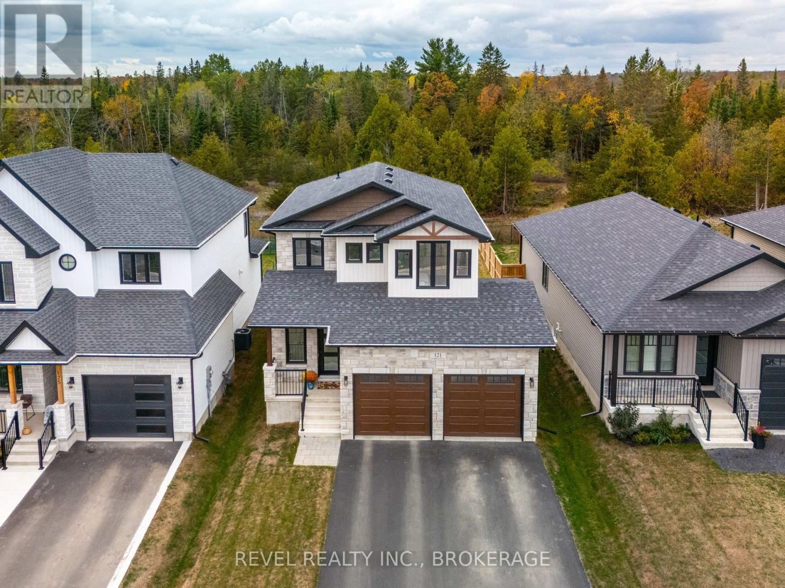121 Creighton Drive, Loyalist (Lennox And Addington - South), Ontario  K0H 2H0 - Photo 5 - X12462524