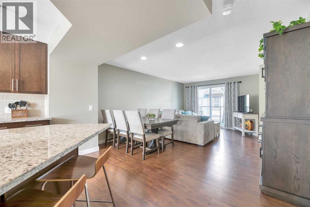 576 Mckenzie Towne Drive Se, Calgary, Alberta  T2Z 1C7 - Photo 5 - A2248974