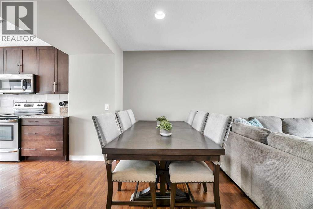 576 Mckenzie Towne Drive Se, Calgary, Alberta  T2Z 1C7 - Photo 7 - A2248974